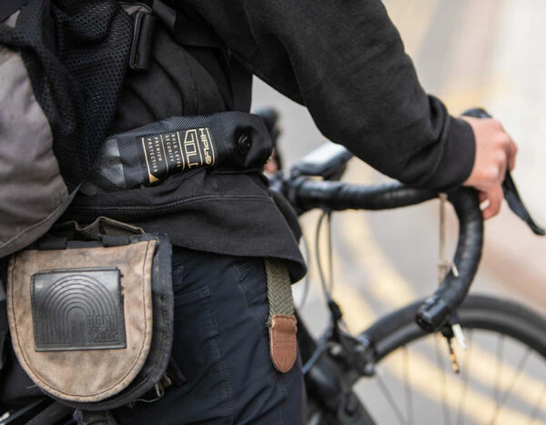 Hiplok Antivol à Chaîne 85cm Gold 4 Hiplok Antivol à Chaîne 85cm Gold – Image 4