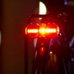 Busch-mueller Feu Arrière TOPLIGHT Flat S Plus à Diode Dynamo -Vélos Soldes 329S TOPLIGHT Flat S Actionbild neu