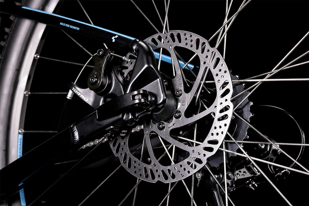 Cube Aim Black´n´blue 2021 5 Cube Aim Black´n´blue 2021 – Image 5