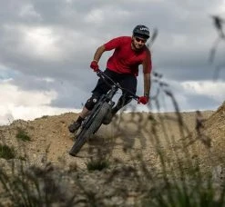 Deda Guidon Mud Peak Flat -Vélos Soldes 8052783484159DEDAMudPeakFlatLenkerMUDPKF780 action