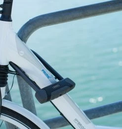 Abus Granit X-Plus 540/230 U-lock + Support EaZy KF 8 Abus Granit X-Plus 540/230 U-lock + Support EaZy KF -Vélos Soldes Abus Granit X Plus 540 230 EaZy KF Halterung 11183 04