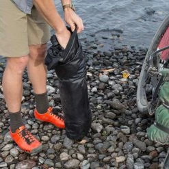 Blackburn OUTPOST Handlebar Roll & Drybag -Vélos Soldes Blackburn OUTPOST Handlebar Roll Drybag 7099764 c