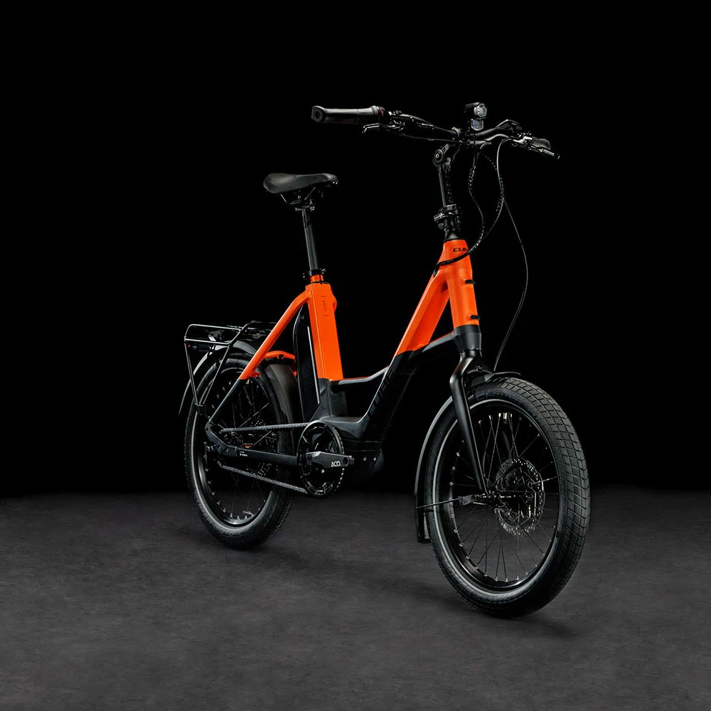 Cube Compact Hybrid 500 Black´n´sparkorange 2 Cube Compact Hybrid 500 Black´n´sparkorange – Image 2