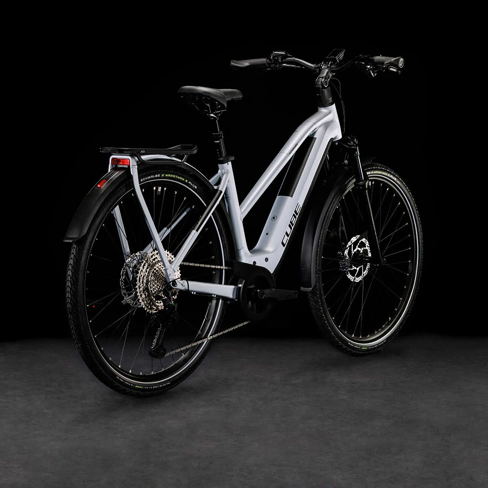 Cube Kathmandu Hybrid SLX 750 Lady Polarsilver´n´black 2 Cube Kathmandu Hybrid SLX 750 Lady Polarsilver´n´black – Image 2