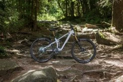 Cube Stereo ONE77 C:68X SLT 29 Flashwhite´n´grey 8 Cube Stereo ONE77 C:68X SLT 29 Flashwhite´n´grey -Vélos Soldes CUBE Stereo ONE77 C68X SLT 29 flashwhite n grey 1