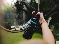 Dynamic Nettoyant Pour Chaînes Bio Drivetrain Detox -Vélos Soldes DY 021 Dynamic Drivetrain Detox use4