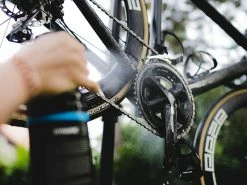 Dynamic Nettoyant Pour Chaînes Bio Drivetrain Detox -Vélos Soldes DY 021 Dynamic Drivetrain Detox use5 1