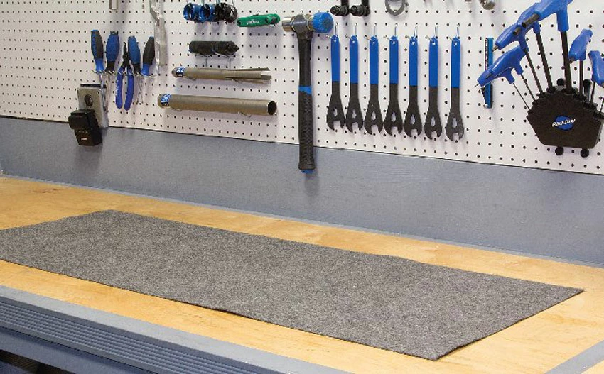 Finish Line Absorb-It™ Mat 122 X 46 Cm Tapis De Travail 3 Finish Line Absorb-It™ Mat 122 X 46 Cm Tapis De Travail – Image 3