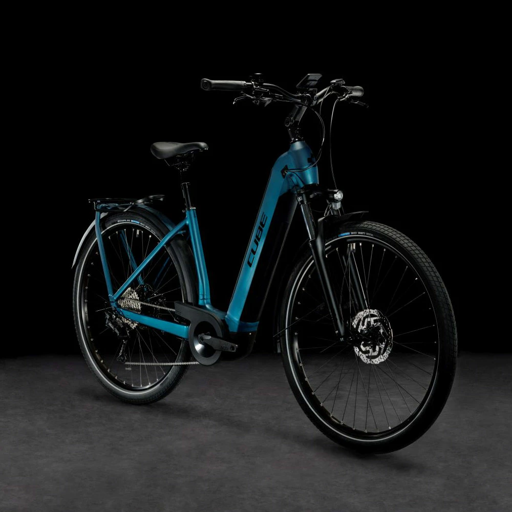 Cube Kathmandu Hybrid ONE 750 Easy Entry Blue´n´black 2 Cube Kathmandu Hybrid ONE 750 Easy Entry Blue´n´black – Image 2