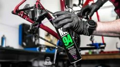 Muc-Off Lubrifiant Bio MO-94 400ml 7 Muc-Off Lubrifiant Bio MO-94 400ml -Vélos Soldes Muc Off MO 94 1