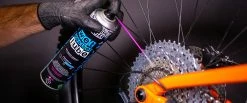 Muc-Off Aérosol Wet Weather Lube 400ml -Vélos Soldes Muc Off Wet Weather Lube Aerosol 4