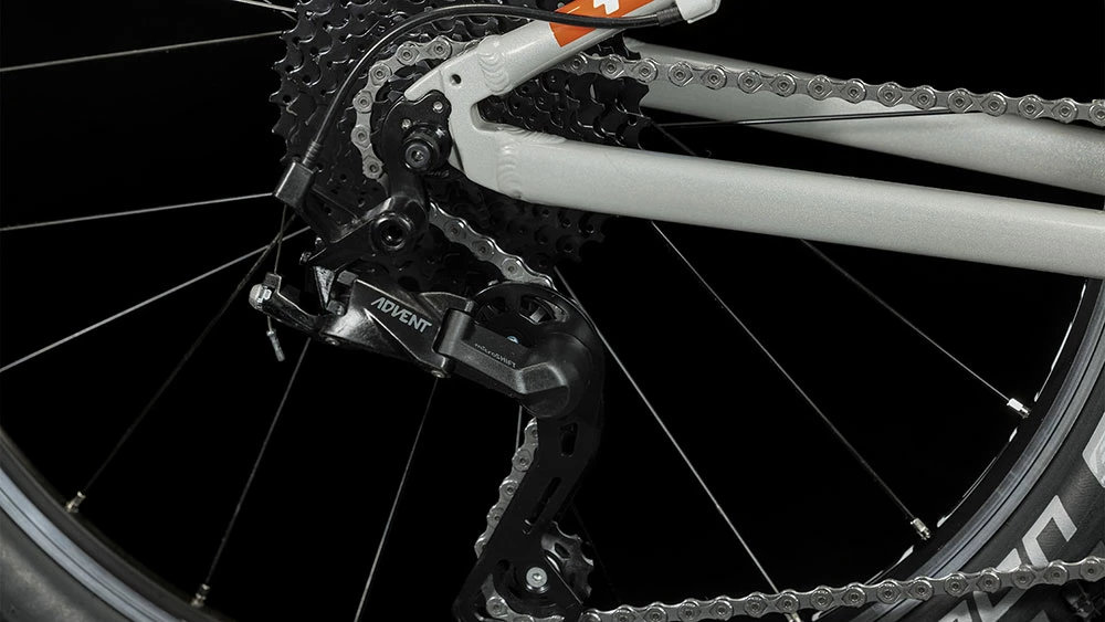 Cube Reaction 240 SLX Teamline 4 Cube Reaction 240 SLX Teamline – Image 4