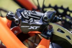 Shimano Frein à Disque XT BR-M8120 1700mm Arrière -Vélos Soldes Shimano XT BR M8120