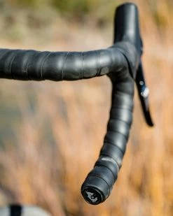 Wolf Tooth Components Bande De Guidon Supple Lite -Vélos Soldes Wolf Tooth Supple Lite Lenkerband WT SLITE BARTAPE BLK 5