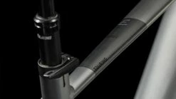 Cube Touring Hybrid EXC 625 Grey'n'metal 8 Cube Touring Hybrid EXC 625 Grey'n'metal -Vélos Soldes cube 631152 20119019 Touring Hybrid EXC 625 grey n metal 3