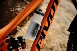 Fidlock TWIST Bottle 600 + Bike Base 8 Fidlock TWIST Bottle 600 + Bike Base -Vélos Soldes fidlock 09669 CLR 20125455 TWIST Bottle 600 Bike Base 2