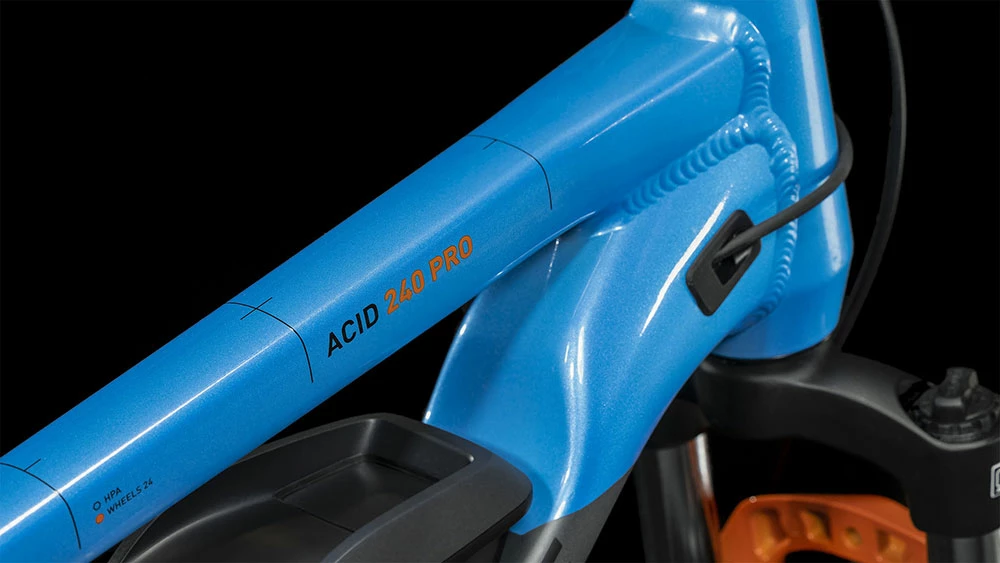 Cube Acid 240 Hybrid Rookie Pro 400 Actionteam 2 Cube Acid 240 Hybrid Rookie Pro 400 Actionteam – Image 2