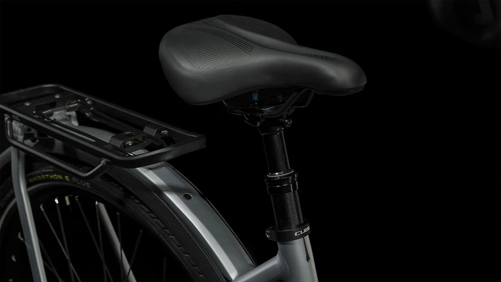 Cube Kathmandu Hybrid SLX 750 Easy Entry Polarsilver´n´black 6 Cube Kathmandu Hybrid SLX 750 Easy Entry Polarsilver´n´black – Image 6